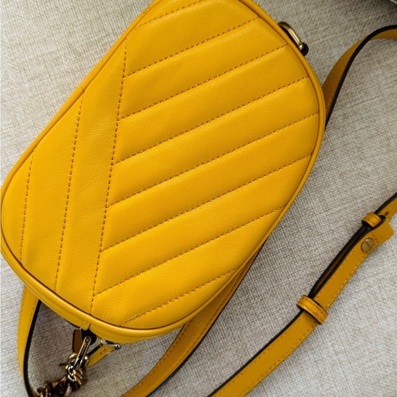 Tory Burch Kira Chevron - Picture 6 of 8